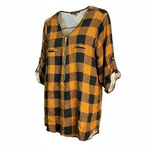 Miss Lili Checkered Zipper Top in Black and Tan